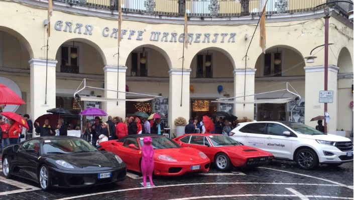 RADUNO FERRARI …SOSTA ANCHE A CASERTA