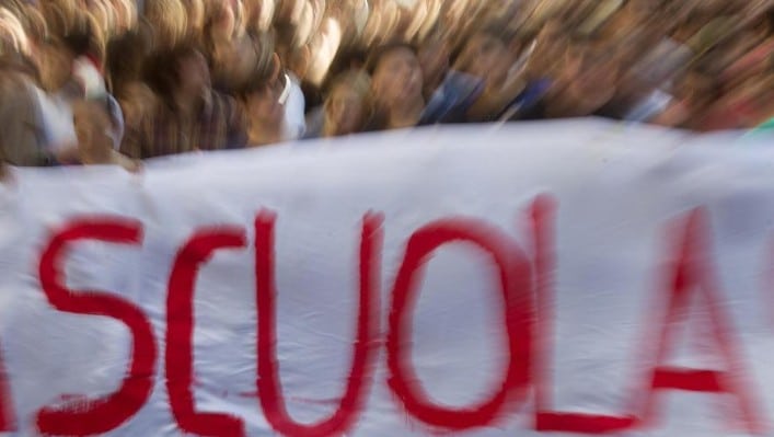 STUDENTI IN PIAZZA CONTRO IL GOVERNO RENZI E LA BUONA SCUOLA