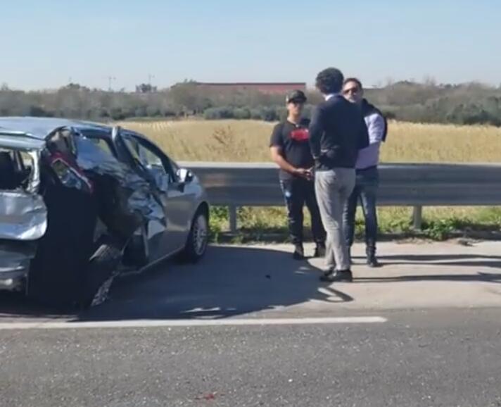 Incidente Stradale sulla Variante: Autovettura Distrutta