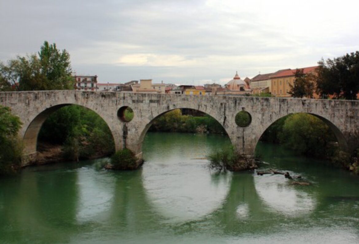 Fiume Volturno Inquinato: Sequestrati 10 Impianti, Indagati Sindaci e Dirigente