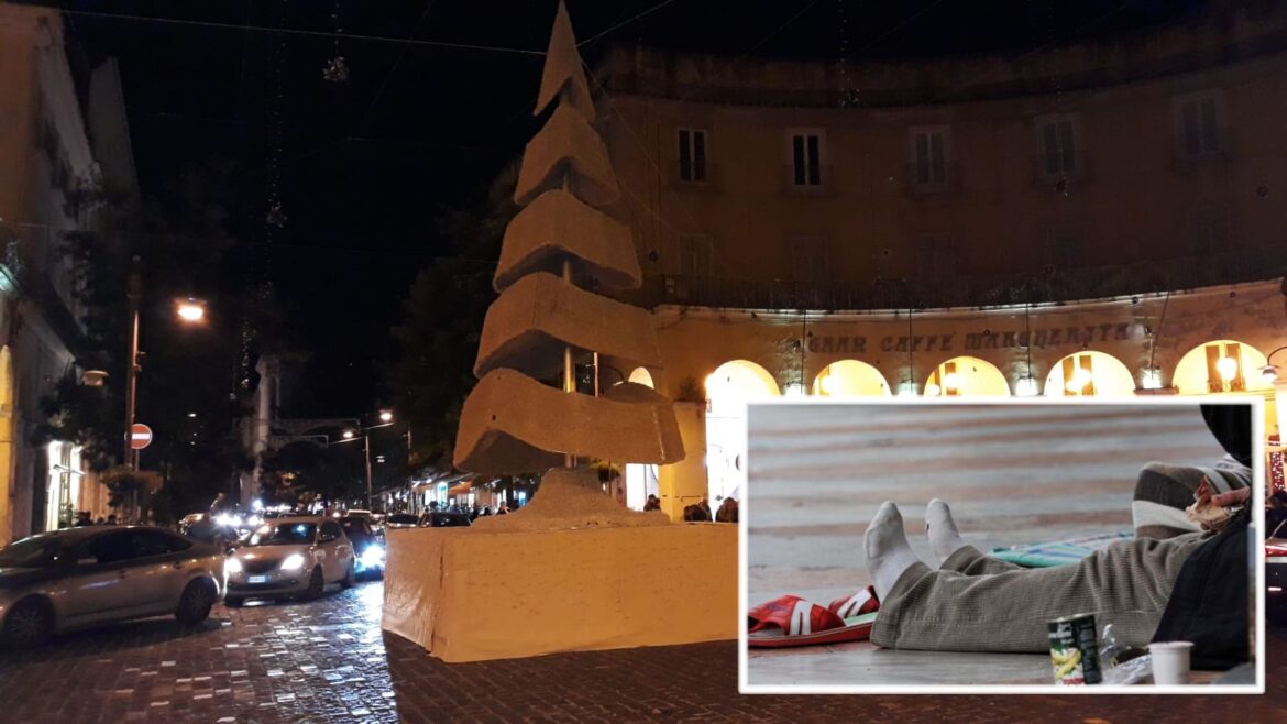 Clochard aggredito in Piazza Dante da tre africani