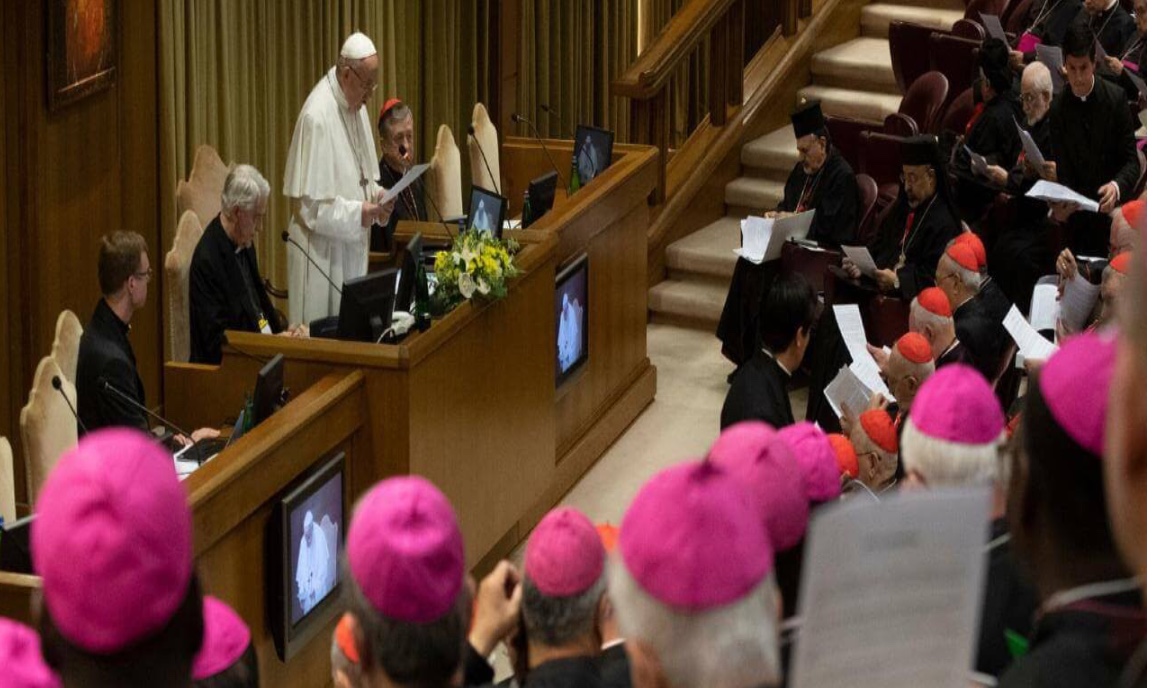 Pedofilia, Papa Francesco: “Piaga mostruosa, più grave nella Chiesa Prete che abusa strumento di satana”