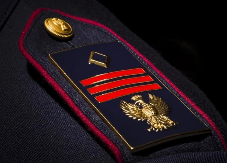 Arrivano i nuovi distintivi della Polizia Di Stato.