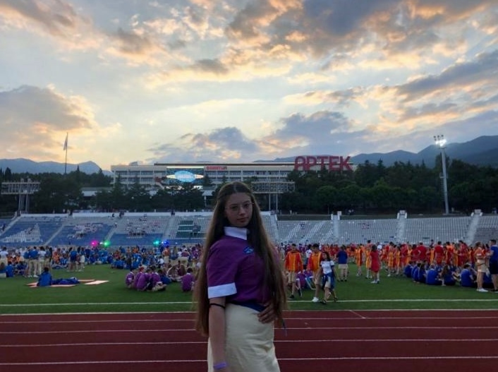 EMANUELA RUOTOLO, STUDENTESSA DEL LINGUISTICO “VILLAGGIO DEI RAGAZZI” ALL’INTERNATIONAL CAMP “ARTEK” IN CRIMEA