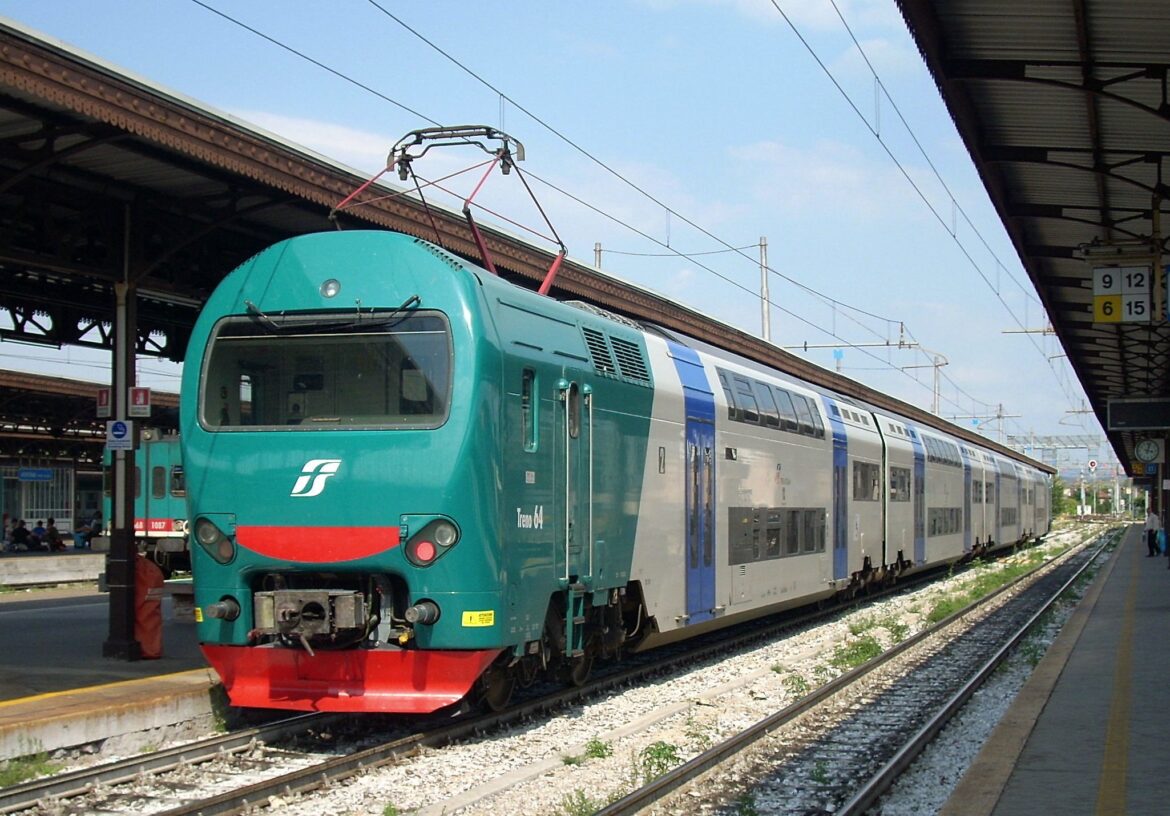 Aggressione su un treno di immigrato