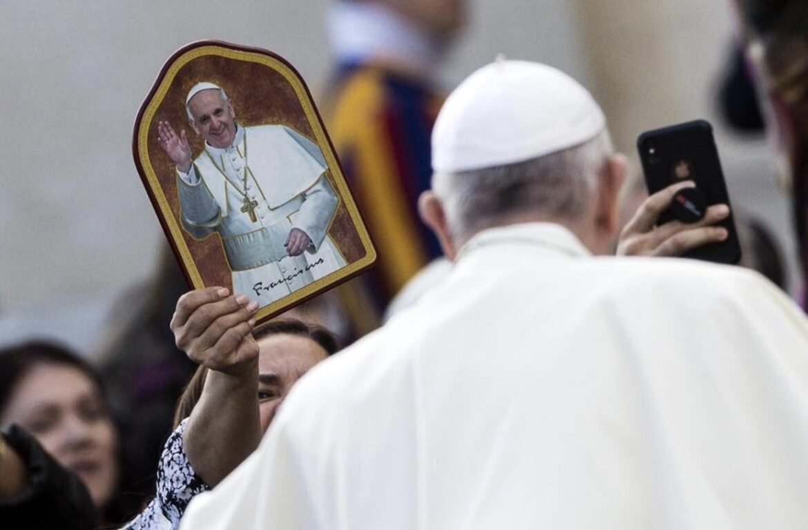 Papa Francesco abolisce il “segreto pontificio” per i casi di abusi su minori