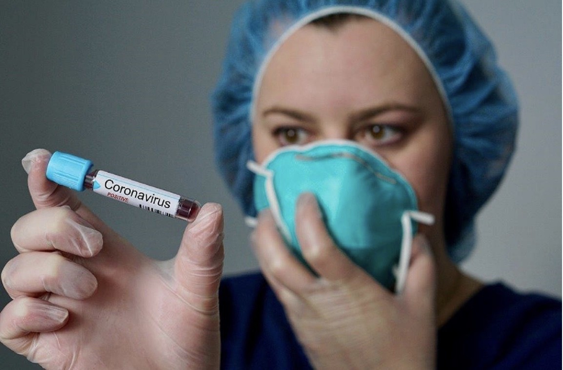 Coronavirus: “Tampone positivo in Campania”, scrive il presidente De Luca