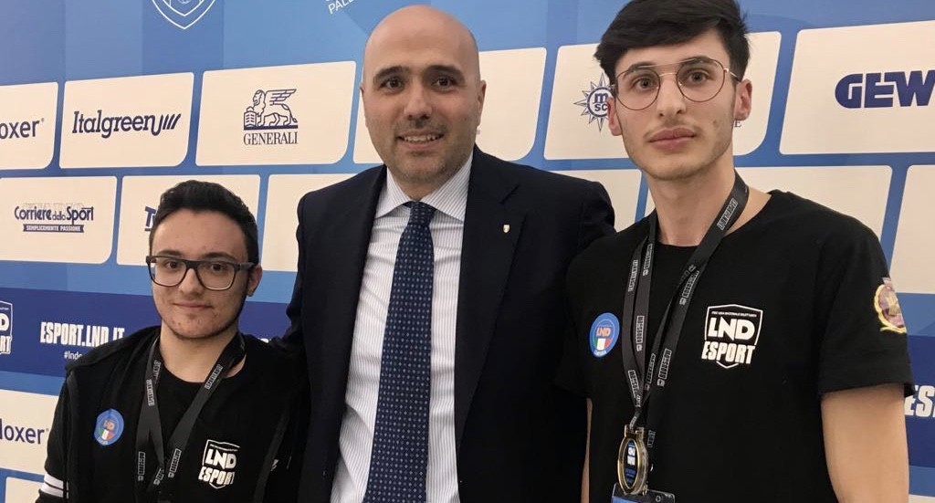 È TUTTO VERO! IL TEAM VILLAGGIO DEI RAGAZZI VINCE LA TAPPA REGIONALE DEL ROAD SHOW ESPORTS E VOLA A COVERCIANO!!
