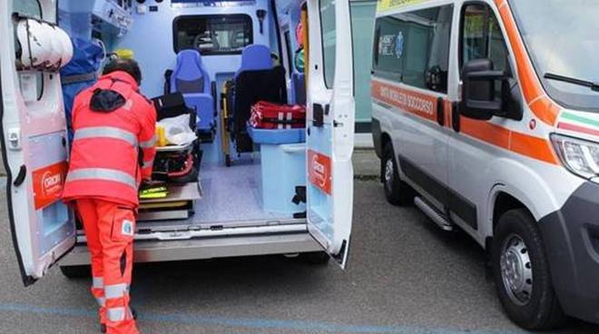 Studentesse investite da un’auto davanti l’Università