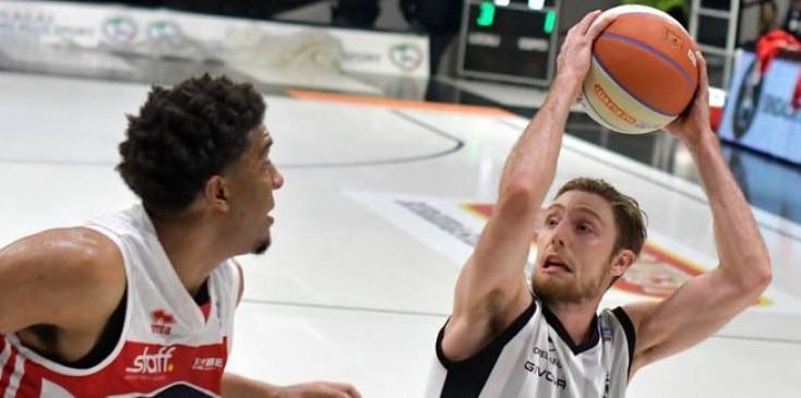 La Pompea Mantova batte la Juvecaserta  82-66