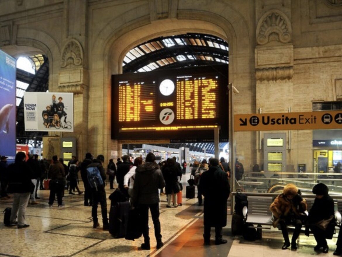 Coronavirus, stazione di Milano presa d’assalto: sono tutti diretti verso il Sud