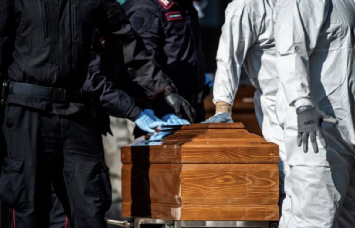 Coronavirus, Milano chiude temporaneamente il crematorio: troppi defunti