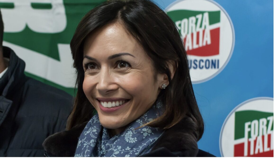 Mara Carfagna, la vicepresidente della Camera è in dolce attesa: aspetta una bambina