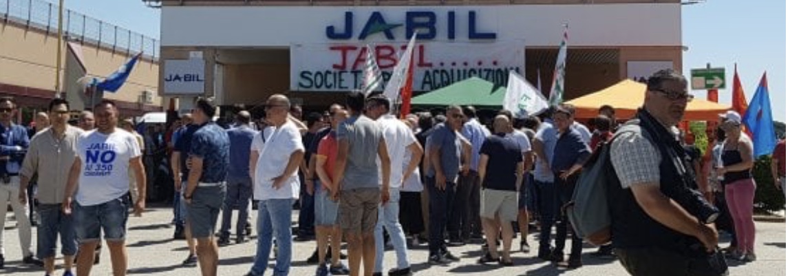 Marcianise: la Jabil annuncia il licenziamento di 190 dipendenti nonostante il divieto
