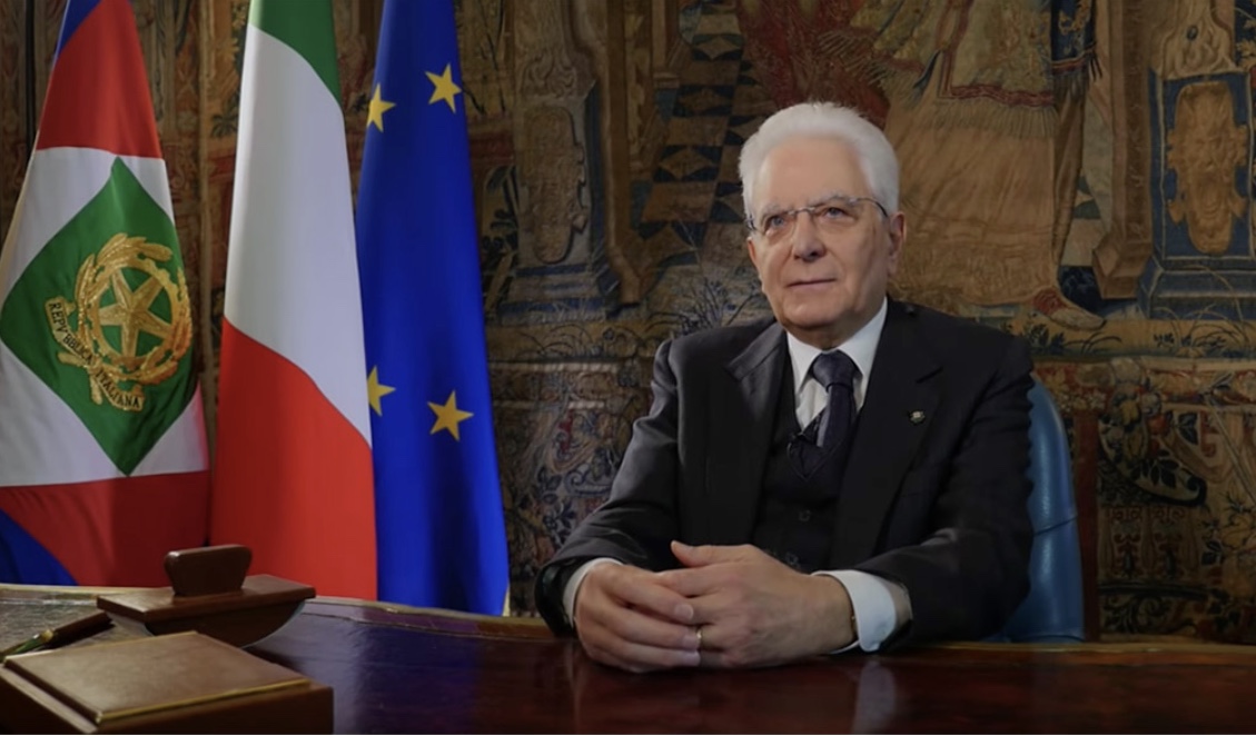 Mattarella dia una prova di serietà, scusandosi con Johnson e, soprattutto, con il Popolo italiano.