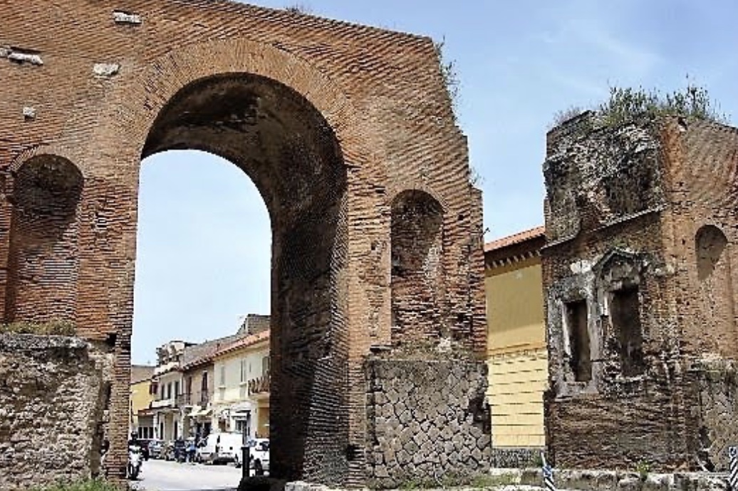 L’Arco di Adriano: sequestrato dalla Procura della Repubblica