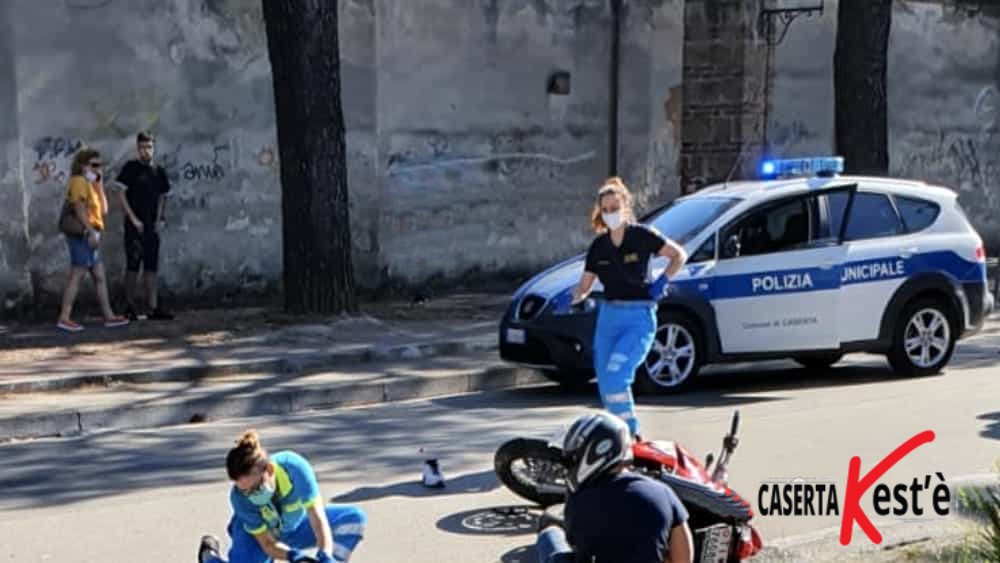 Violento scontro vicino lo Stadio Pinto tra moto e bici.