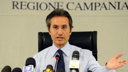 E’ ufficiale Stefano Caldoro candidato presidente per il cdx