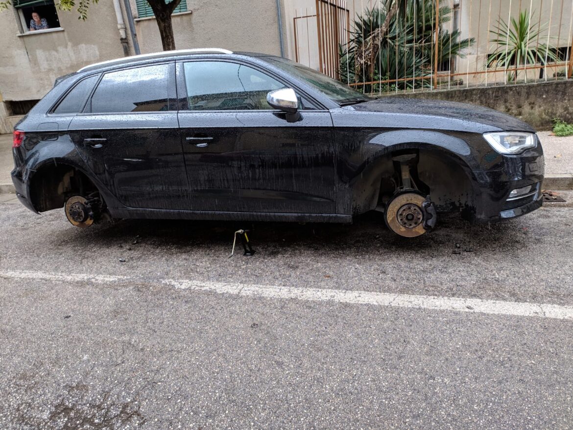 Furti di pneumatici, aumentano gli episodi a Caserta