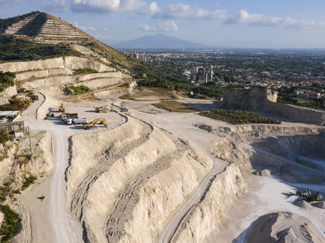 In Provincia di Caserta esistono 317 cave abbandonate, 59 chiuse, almeno 26 abusive e 46 autorizzate