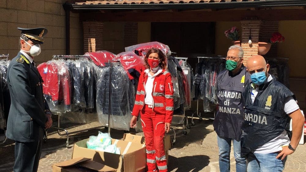 Raccolta coperte della Croce Rossa anche a Caserta