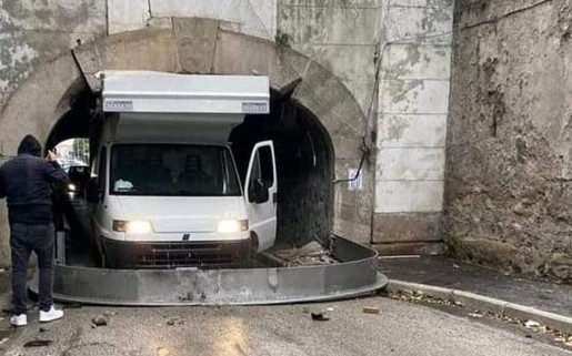 Lunedì di passione per gli automobilisti che dai Comuni limitrofi devono entrare a Caserta.