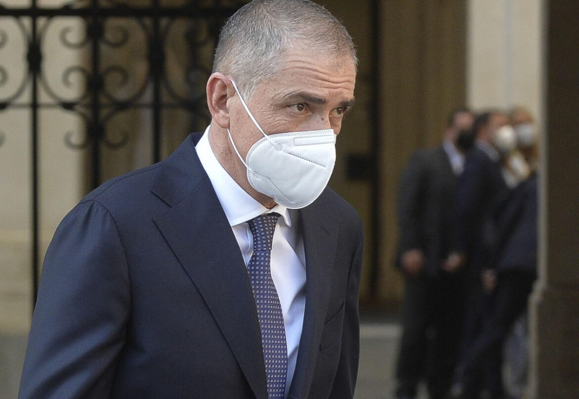 Costa: “Stop all’obbligo delle mascherine in tutta Italia dall’11 febbraio”