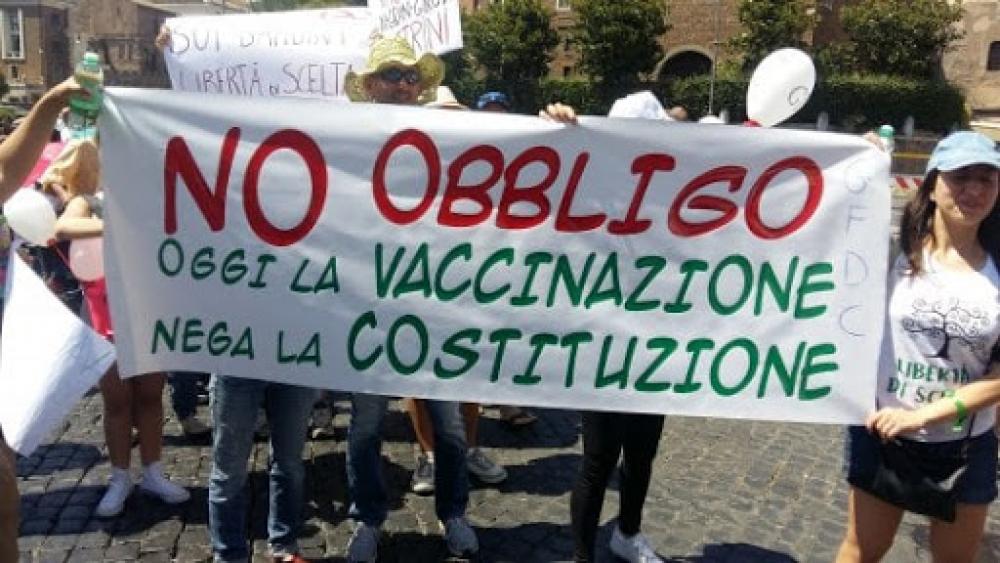 Over 50, obbligo vaccinale, scattano le sanzioni. Ecco come funziona