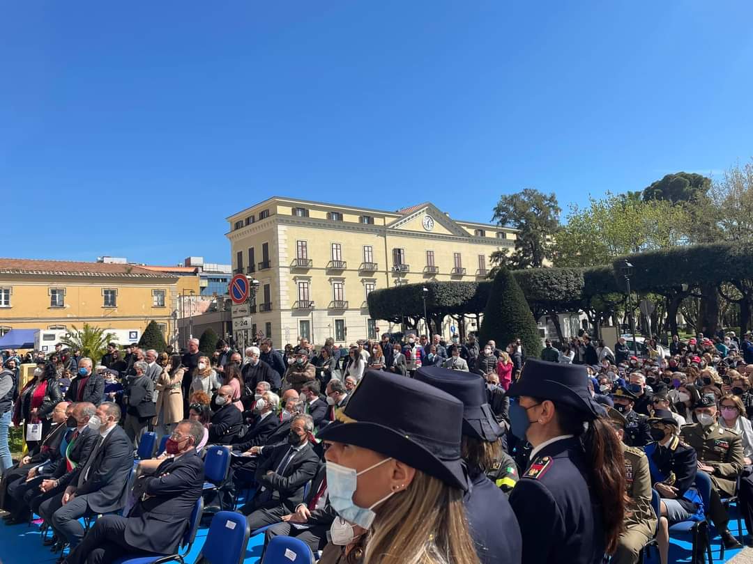 In Piazza della Prefettura,si celebra il 170° Anniversario della fondazione della Polizia di Stato