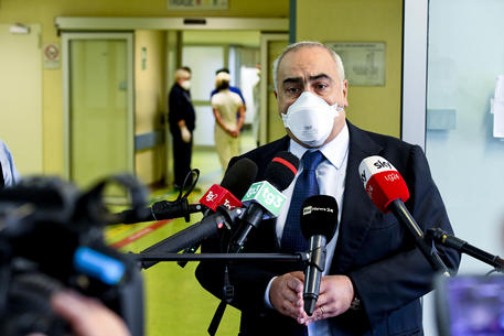 23 indagati per l’emergenza COVID per appalti di mascherine e ospedali modulari in Campania