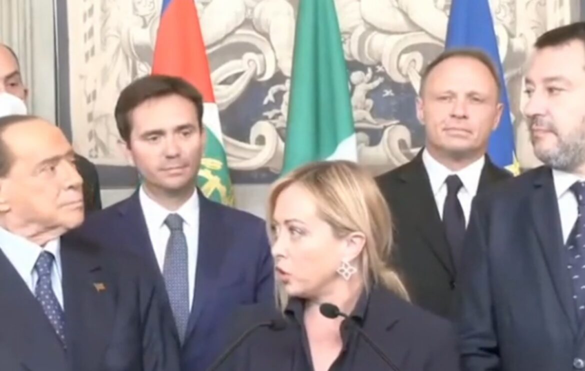 Berlusconi e Salvini interdetti quando Meloni dice: “Indicazione unanime sul mio nome”
