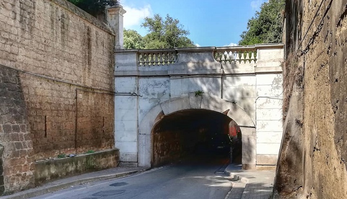 Chiuso il Ponte d’Ercole di Caserta