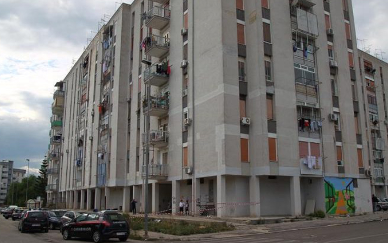 Maddaloni, verande abusive a rischio oltre 300 appartamenti