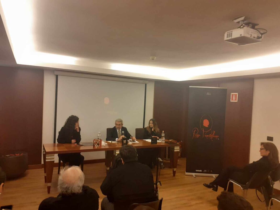 Conferenza stampa all’ Hotel dei Cavalieri di Caserta, Rosso Vanvitelliano affianca la Fabbrica Woityla