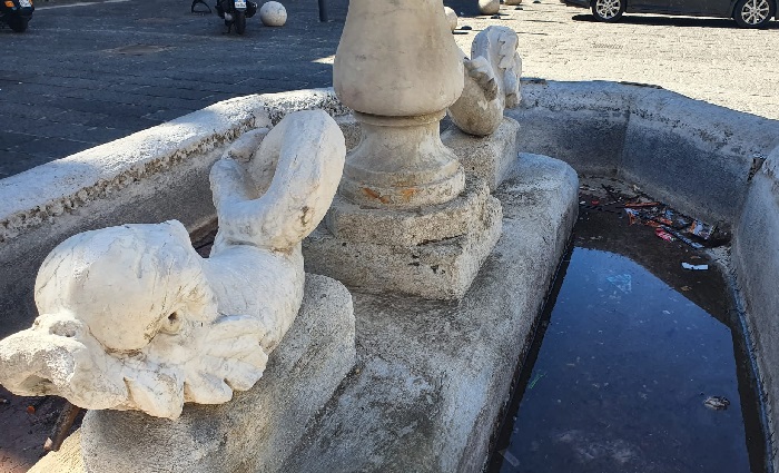 Avviati gli interventi di restauro e messa in funzione della storica fontana a Marcianise