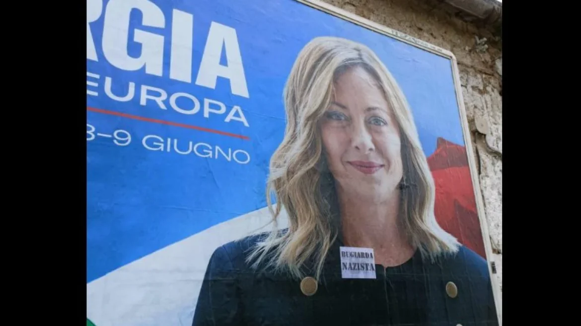 Comparsi manifesti contro Giorgia Meloni  a Caserta