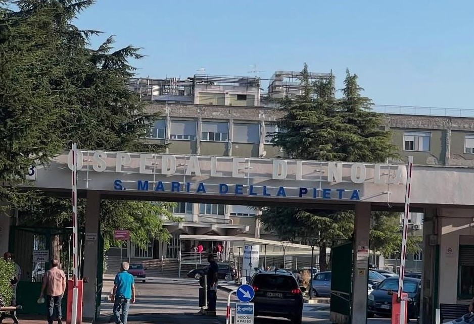 Ospedale di Nola, dimissioni in blocco in Neurologia: reparto a rischio paralisi