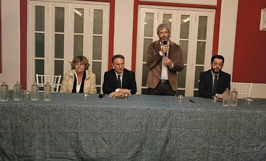 Palazzo Paternò: Fico un’ecoballe di parole .Sotto il tappeto Cosentino