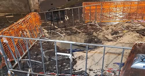 Voragine in via Sant’Agostino: cittadini e residenti esasperati. S’intervenga subito
