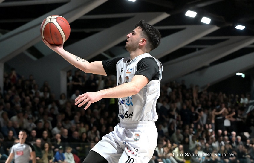 Playoff Serie B Nazionale, beffa per la Paperdi Juve Caserta: Montecatini vince in rimonta 87-89