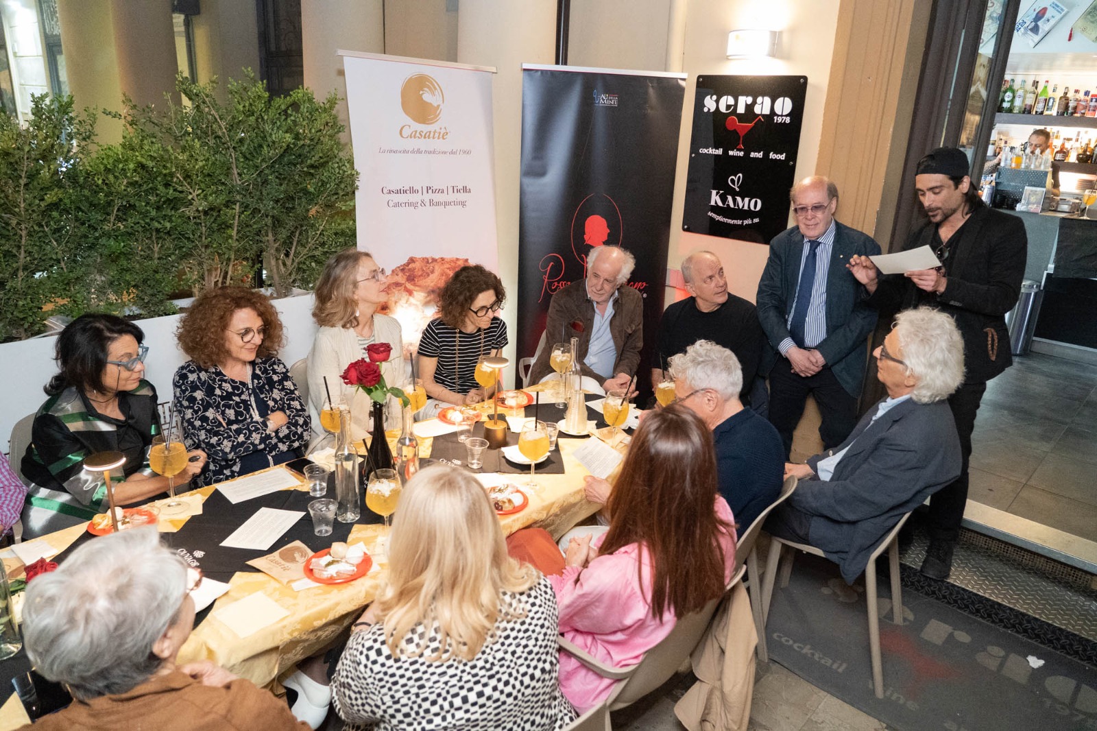Serao, all’ombra della Reggia al party e un cockta dedicato alla Maffei dal nome evocativo: “La Marchigiana”